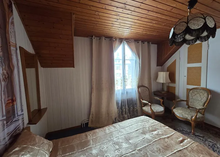 5 Bedrooms 3 Miles From Cenrre ベルン