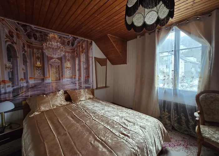 5 Bedrooms 3 Miles From Cenrre ベルン